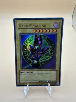 Yugioh Dark Magician Ultra Rare LOB-005 Vintage Holo NM - Image 1