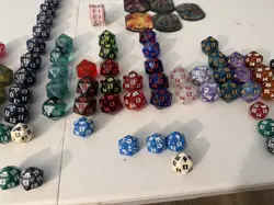 Lot of Magic: the Gathering Spindown Dice and asstd life counters 88 dice total - Image 1