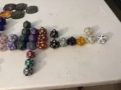 Lot of Magic: the Gathering Spindown Dice and asstd life counters 88 dice total - Image 2