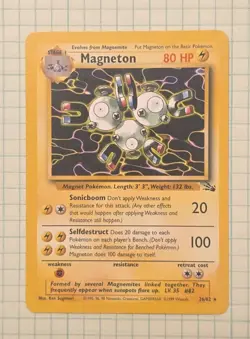 Magneton 26/62 Fossil Set Non Holo Rare Pokemon TCG Card 1999 WOTC Vintage - Image 1