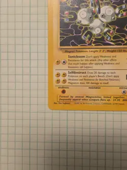 Magneton 26/62 Fossil Set Non Holo Rare Pokemon TCG Card 1999 WOTC Vintage - Image 2