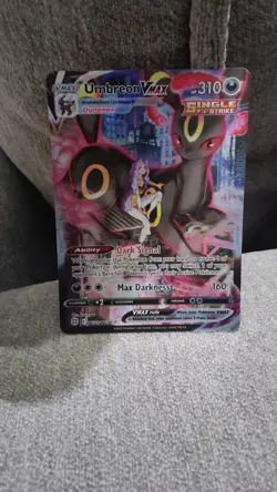 Umbreon VMAX. TG23/TG30 near mint condition pokemon card - Image 1