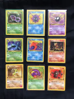 Pokemon Cards: 1st Edition Fossil 24 Card Non-Holo Lot - Image 1