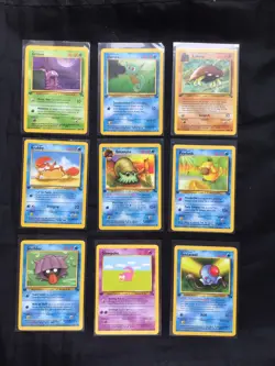 Pokemon Cards: 1st Edition Fossil 24 Card Non-Holo Lot - Image 3