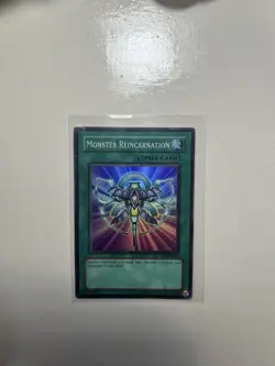 Monster Reincarnation DR3-EN105 Dark Revelation Volume 3 Unlimited - Image 1