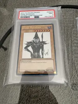 PSA 9 - Yu-Gi-Oh Card - JUMP-EN049 - DARK MAGICIAN (ultra rare holo) - MINT - Image 1