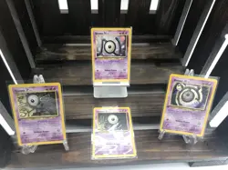 Unown Pokemon 48+49+50+51 four-card-LOT Pokemon Cards Neo Discovery - Image 1