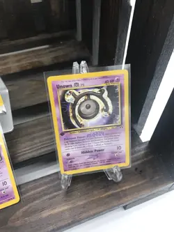 Unown Pokemon 48+49+50+51 four-card-LOT Pokemon Cards Neo Discovery - Image 4