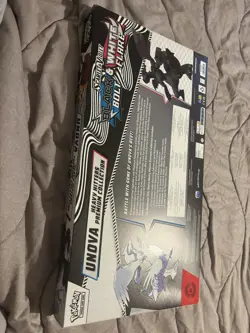 Pokemon TCG Unova Heavy Hitters Premium Black Bolt & White Flare Card Collection - Image 2