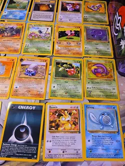 Lot of 32 HP/Damaged Vintage Pokemon Cards Non Holo - Base, Fossil, Jungle Etc - Image 4