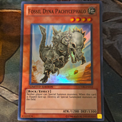 Yu-Gi-Oh! Fossil Dyna Pachycephalo Super Rare Foil 2011 Tins CT08-EN012 EN - Image 1