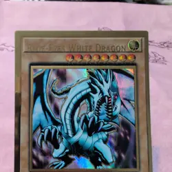 MISPRINT Blue Eyes White Dragon 1st Ed MGED-EN001 SHIFT ERROR - Image 2
