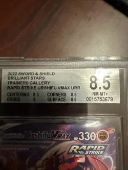 Pokemon TCG SWSH Rapid Strike Urshifu VMAX TG21/TG30 Brilliant Stars BGS 8.5 - Image 2