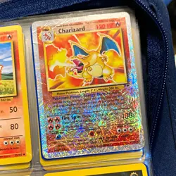 Wizards of the Coast Charizard Base Set 4/102 Holo Rare English 1999 120 HP - Image 1