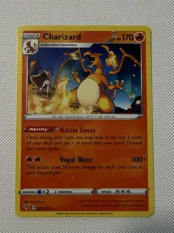 Charizard 025/185 Vivid Voltage NM/M Pokemon - Image 1