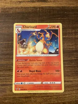 Pokemon TCG Charizard 025/185 Swsh04 Vivid Voltage Regular Non Holo Rare NM - Image 1
