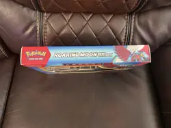 Pokemon TCG Roaring Moon ex Box. 4 Booster Packs, Foil Promo Cards. Sealed - Image 3