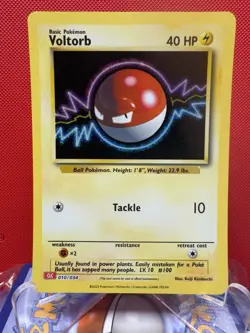 Voltorb 010/034 CLC NM Trading Card Game Classic Holo Pokemon #578 - Image 1