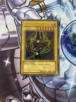(47) Dark Magician - LOB-005 - Ultra Rare - Unlimited Edition - YuGiOh HP - Image 1
