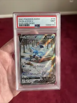 Pokemon TCG: Glaceon V 077 Eevee Heroes Alt Art Full Art 2021 077/069 SR PSA 9 - Image 1