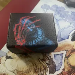 Ultimate Guard 100+ SideWinder XenoSkin Deck Case Box Magic MTG Duskmourn Marvin - Image 1