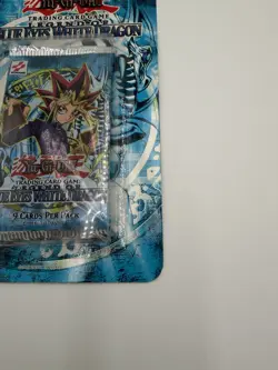 Yu-Gi-Oh! Original Legend of Blue Eyes White Dragon blister pack - Image 4