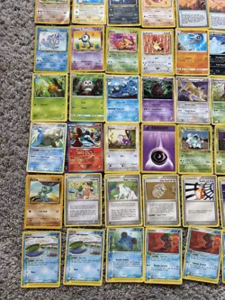 ***HEAVILY PLAYED POKEMON VINTAGE CARD COLLECTION***200+ CARD LOT - Image 5