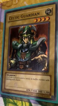 Yu-Gi-Oh! TCG Celtic Guardian LOB-007 Super Rare Unlimited EN - Image 1