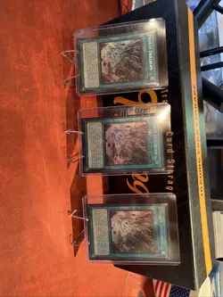 Number 17: Leviathan Dragon CT08-EN001 & 2011 Collectors Tin. 325 Card Lot - Image 4