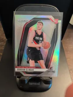 2024-25 Panini Prizm - Donovan Clingan #221 Silver Prizm (RC) - Image 1