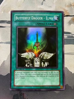 Butterfly Dagger - Elma DCR-032 Dark Crisis 1st Edition - Image 1
