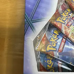 Pokemon TCG Salamence ex & Reshiram ex Premium Collection - Image 2