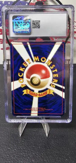 Poliwrath Crossing the Ruins No. 062 Holo (2000) Japanese CGC 9 - Image 2