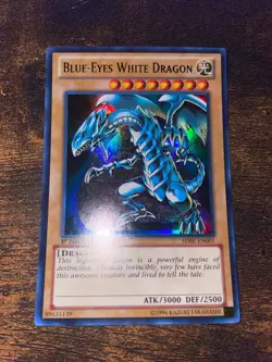 Blue-Eyes White Dragon - SDBE-EN001 - 1st Edition - Ultra Rare - LP - Image 1