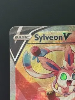Sylveon V (Alternate Full Art) SWSH07: Evolving Skies Holo 184/203 Pokemon TCG - Image 3