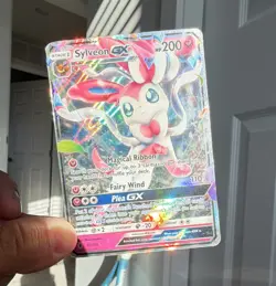 The Pokemon Company Sylveon GX 92/145 Guardians Rising UR Holo EN 2017 HP200 - Image 1