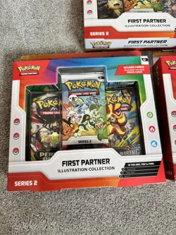 3 x Pokemon TCG: First Partner illustration Collection Series 2 ✅ new sealed ✅ - Image 2