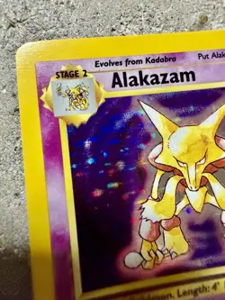 Pokemon Alakazam 1/102 Holo Rare Base Set Unlimited Trading Card (1999) - Image 3