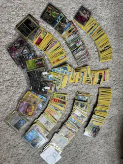 (Light play to damaged) Pokemon TCG Random Bulk Childhood Collection Vintage - Image 1
