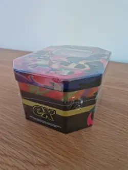 Pokemon TCG: Megan Charizard Tin - 4 Boosters & 1 Foil Promo Card Charizard Y Ex - Image 2
