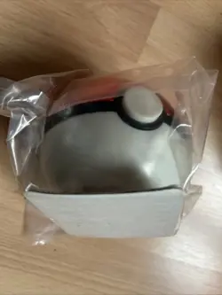 Poliwhirl Pokemon 23k Gold-Plated Trading Card and Pokeball - Limited Edt 1999 - Image 3