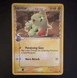NM Nintendo Pokemon TCG Larvitar 52/101 EX Delta Species 2006 Vintage - Image 1