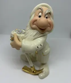 2003 Lenox Disney Showcase Collection “Grumpy's Treasure” Figurine Snow White 5" - Image 1