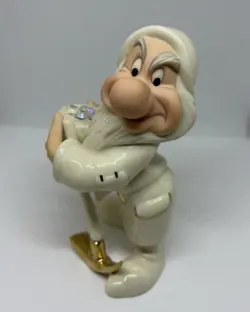 2003 Lenox Disney Showcase Collection “Grumpy's Treasure” Figurine Snow White 5" - Image 3