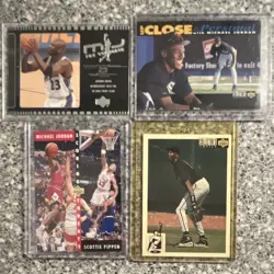 Upper Deck Collector's Choice Michael Jordan/Scottie Pippen 4-Card Lot 1993-94 - Image 1