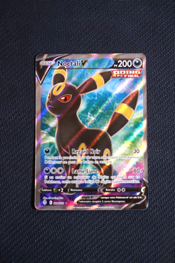 Carte Pokemon Noctali V 188/203 Evolution Celeste FR NM - Image 1