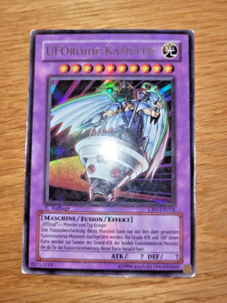 Yu-Gi-Oh! UFOroide Kampfer, CRV-DE034 Ultra Rare, 1. Auflage, Deutsch - Image 1