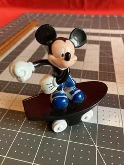 Vintage Disneyland Anaheim Mickey Mouse Wind-Up Skateboard Toy Very Rare Item!!! - Image 1