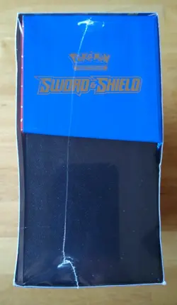 Pokemon Trading Card Game Sword & Shield Zamazenta Elite Trainer Box CIB - Image 4