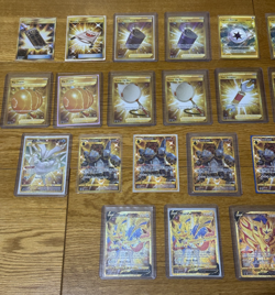 🔥 M/NM COLLECTION🔥 Huge Pokemon TCG GOLD Card Bundle from Sword Shield Era - Image 2
